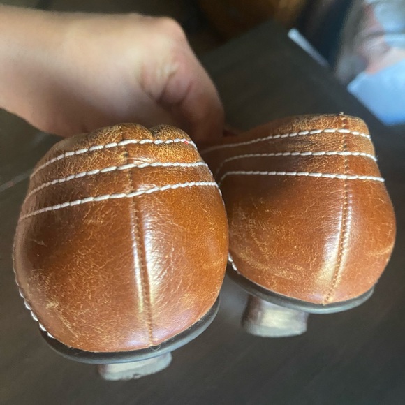 Kenneth Cole Reaction Leather pumps - Picture 7 of 11